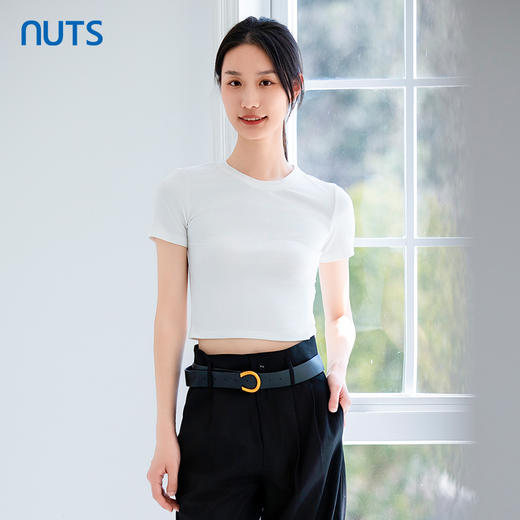 NUTS春季新品时尚纯色圆领气质百搭通勤短袖T恤422021041 商品图1