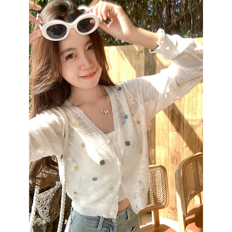 <曾小咸推荐>3.28现货秒杀 ！微信超特价！韩系彩色绣花开衫 日常129.99 立减60 秒杀69.99！！