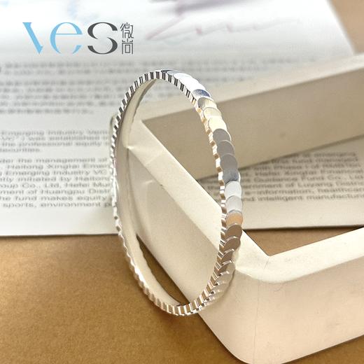 足银波光粼粼光面手镯 商品图1