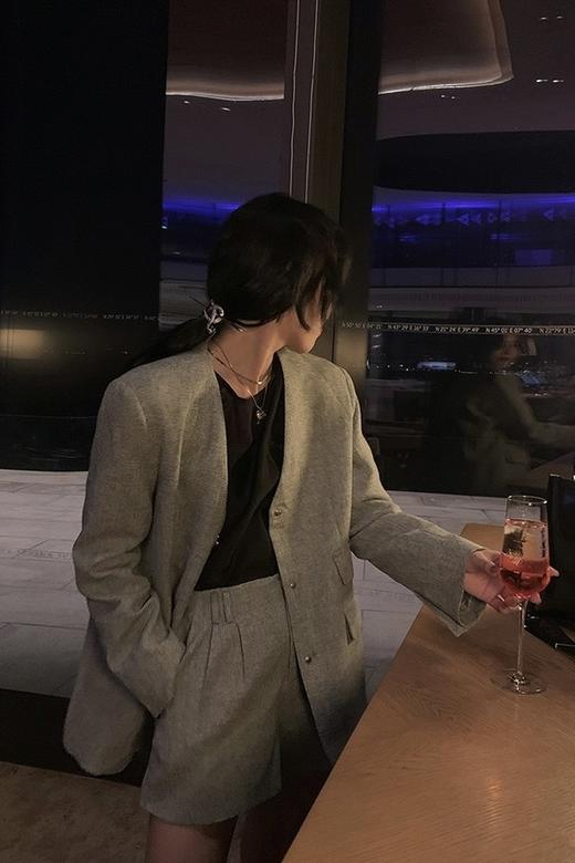 Kai & Kiera 浅灰率性麻质西装套装 15472 商品图1