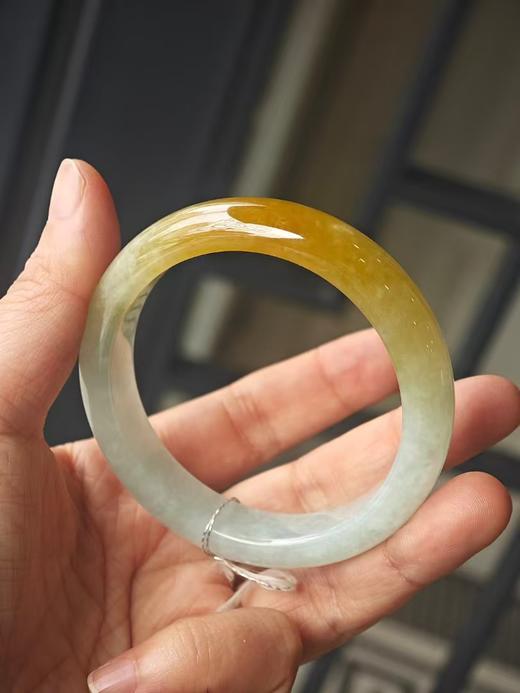 韵味飘黄翡翡翠手镯 商品图3