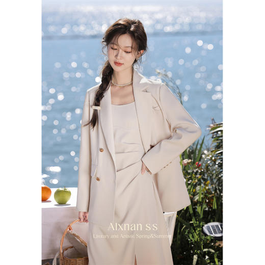 鹿向南《月光春色》西装吊带裙两件套女2025春季新款气质连衣裙 商品图0