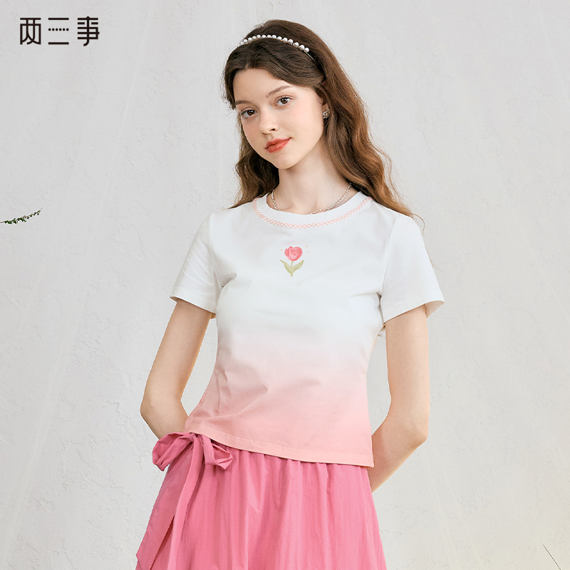 两三事 染指夏花 2025春季新款甜美郁金香印花渐变色短袖t恤女
