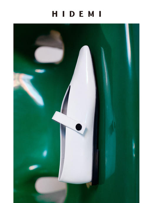 HIDEMI 极简方头进口小牛皮搭襻式玛丽珍平底鞋 黑色/白色 商品图9