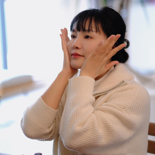 【芳疗师手工奕虹定制霍霍巴沙棘VCIP 小棕瓶面部精华油】芳香系列 真正的以油养肤 无香精，无矿物油，无防腐剂，无重金属，无农残 天然植物成 保质期3年 开封3个月 商品图3