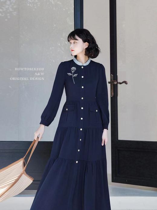 A9099早春法式玫瑰绣花连衣裙假两件复古通勤藏青长袖 商品图3