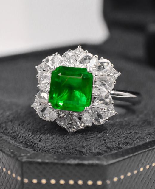 1.7ct刻面祖母绿戒指 商品图2