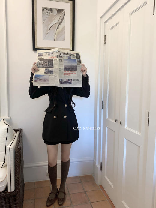 Read Nameless /品牌掐腰黑色西装套装 2025/2/22 商品图13