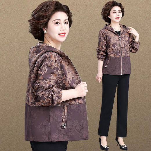 XY-6619妈妈春装外套2025新款中老年人春秋季休闲夹克上衣奶奶大码风衣女 商品图0