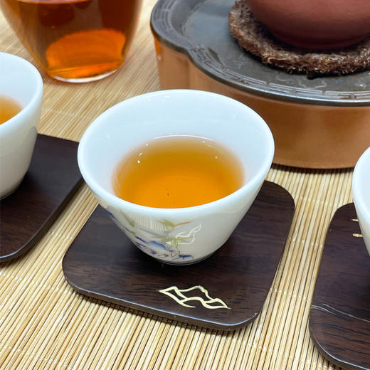 【品质好茶】2003年勐海茶厂301批绿色生态青饼357克普洱老生茶    纯正广东干仓茶香韵好   虽然绵纸表面有破洞不好看   但纯广东干仓转化出来了非常好的味道 标价为一片的价格 商品图11