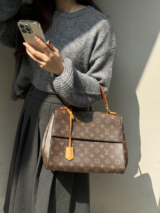 正品二手 LV 老花 cluny 克鲁尼 中号 斜挎包 商品图1