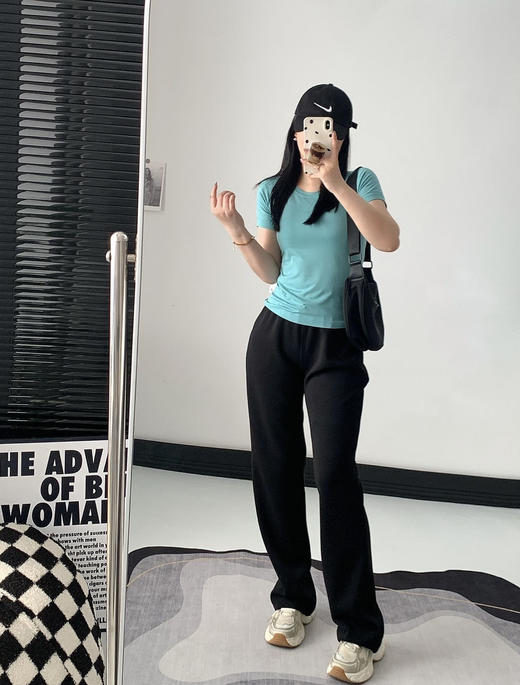 新款！官网💰550！【lu家热门款Swiftly速干长袖/短袖、最新款华夫格小V领、露背罗纹长袖】5款！贸易公司渠道，du家正版面料❗️专柜随意对比无压力❗️标牌齐全！ 超多颜色可选！ 商品图6