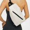 oneup防泼水双肩背斜挎两用运动包 商品缩略图4