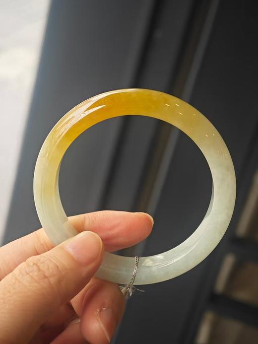 韵味飘黄翡翡翠手镯 商品图1