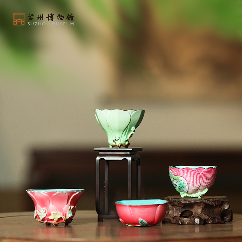 苏州博物馆 粉彩绿里花形杯冰箱贴