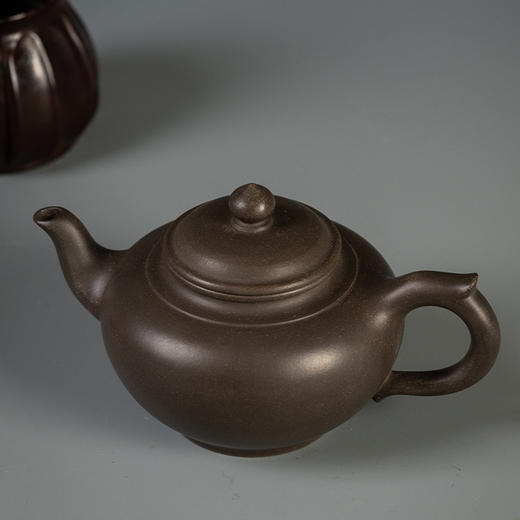 《天青泥樱花壶》郭莉萍 正高级工艺美术师、工艺美术协会会员、江苏省工艺美术协会会员、实力派女陶艺家 商品图2