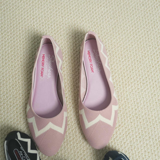 【2月21日 上午12:30 秒杀】国内无售 针织王妃女鞋 纯原尾货 斯凯奇网状浅口平底飞织女鞋 商品图8