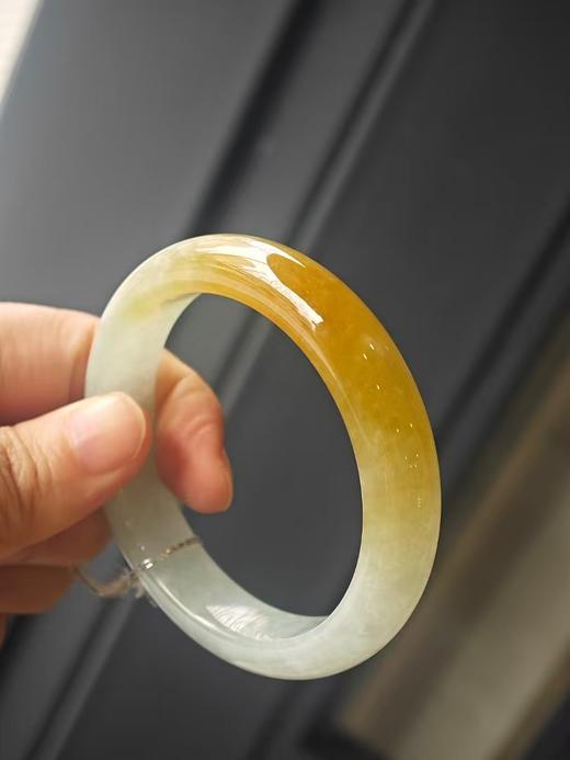 韵味飘黄翡翡翠手镯 商品图0