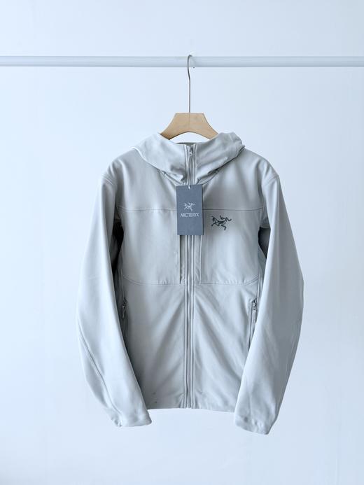 点此购买 始祖鸟GAMMA系列男女款户外远足防水防风透气冲锋衣 bk 309889 商品图4