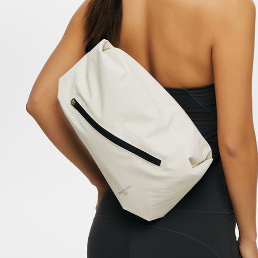 oneup防泼水双肩背斜挎两用运动包 商品图3