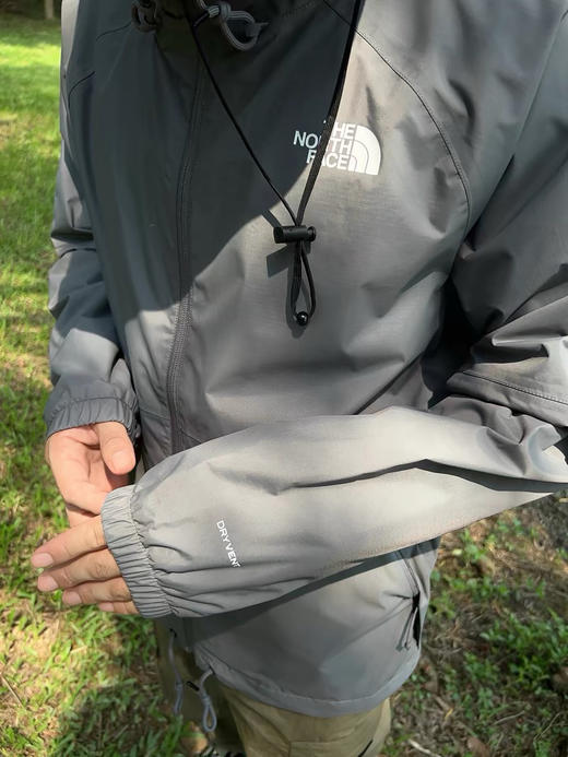 【3月4日 下午14:30 秒杀】TNF 男女同款 立领 轻量防水冲锋衣 外套 商品图11