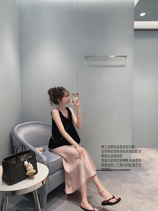 金蘑菇菇 polaberry 巧克力草莓/黑玫瑰丝绒上衣缎面半身裙套装夏 商品图6