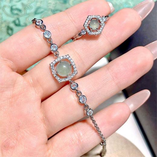 女神节好礼送不停【C&C意大利品牌  翡翠饰品集合】天然翡翠 温润细腻 光泽柔和  “时来运转”的巧妙设计 招财进宝的美好寓意 商品图9