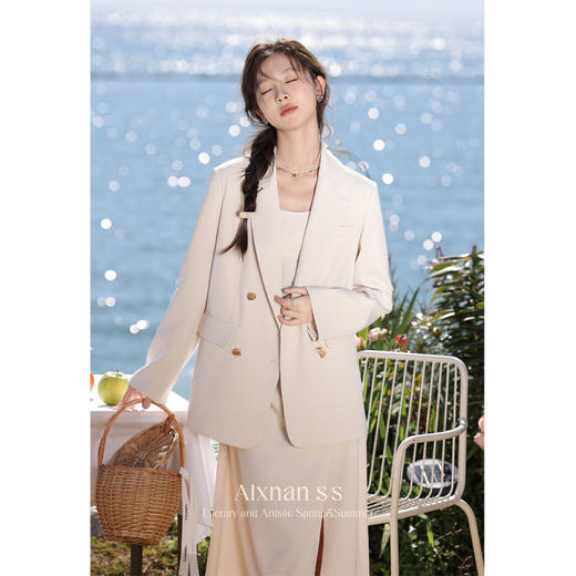 鹿向南《月光春色》西装吊带裙两件套女2025春季新款气质连衣裙 商品图4