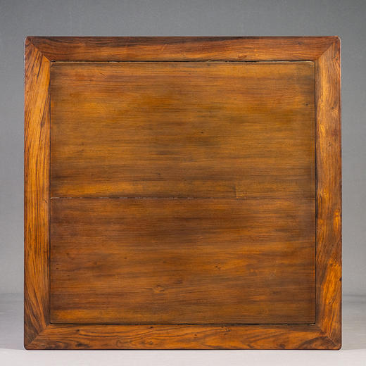 清 红木拱璧纹八仙桌 商品图3