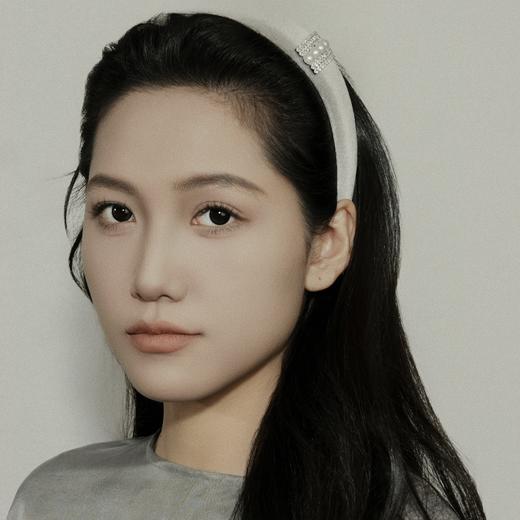 【限时折扣】ANGEL ISLAND 「Grace」千金锆石珍珠丝绒发箍 商品图3