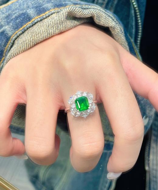 1.7ct刻面祖母绿戒指 商品图3