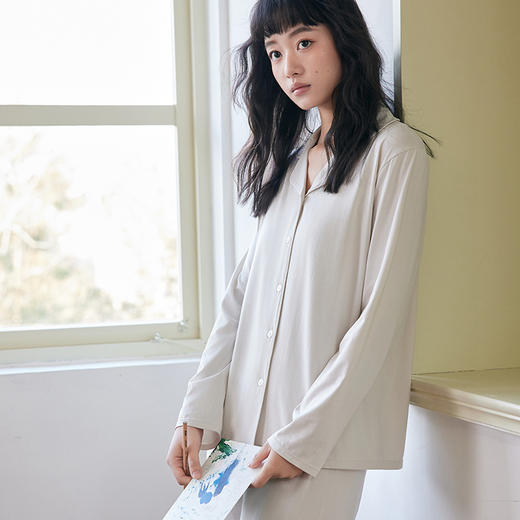 春夏天丝棉桑蚕丝家居服 软糯透气纯色可外穿翻领睡衣套装 商品图10