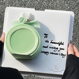 绿宝石香水瓶生日蛋糕 | 烤爱