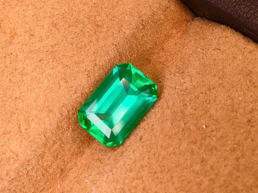 2.31ct刻面祖母绿裸石 商品图3