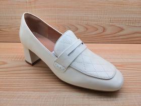 豪行新款22373112真皮时尚休闲中跟女鞋单鞋皮鞋