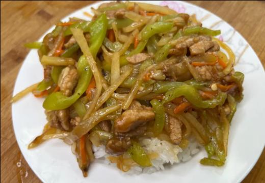 【凤酒飘香】青椒肉丝盖饭 商品图0