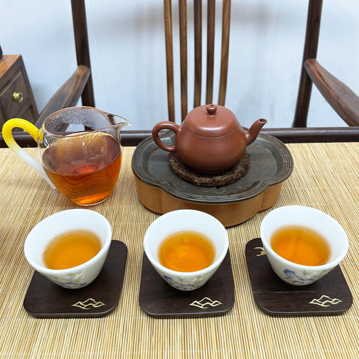 【品质好茶】2003年勐海茶厂301批绿色生态青饼357克普洱老生茶    纯正广东干仓茶香韵好   虽然绵纸表面有破洞不好看   但纯广东干仓转化出来了非常好的味道 标价为一片的价格 商品图12