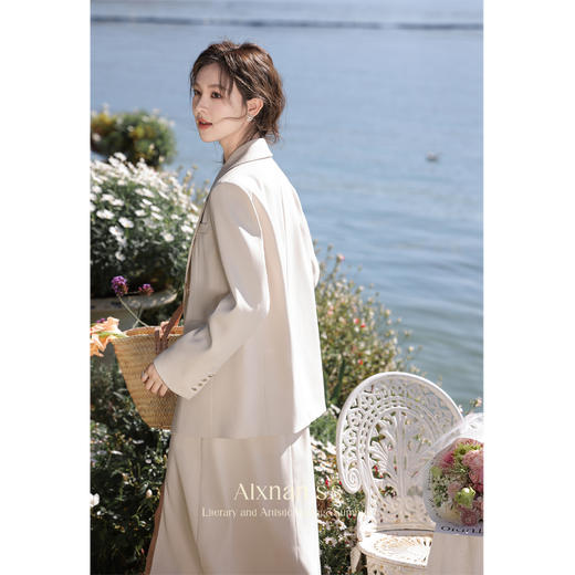 鹿向南《月光春色》西装吊带裙两件套女2025春季新款气质连衣裙 商品图2