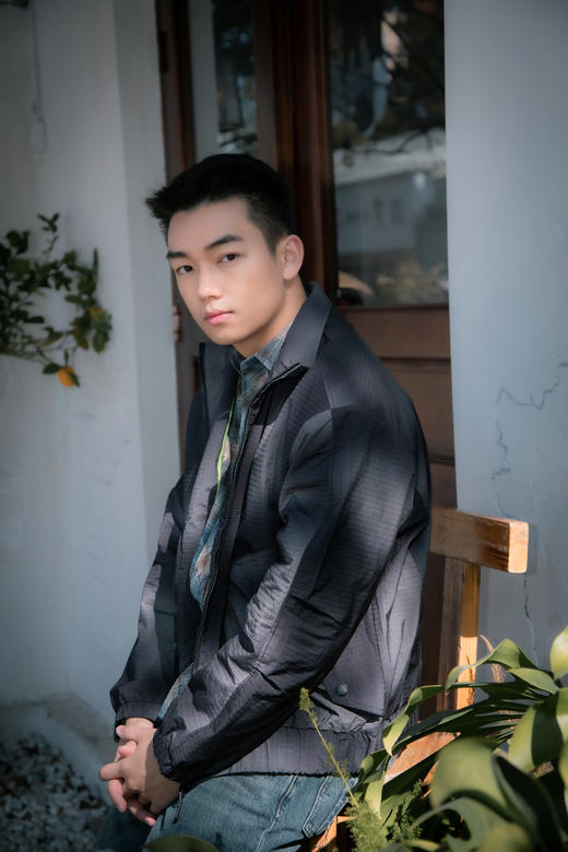 511172123潮流渐变夹克 商品图2