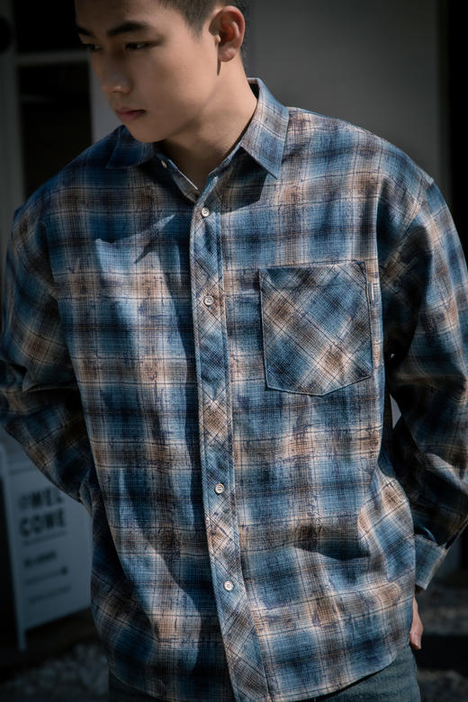 514021193复古格纹长袖衬衫 商品图1