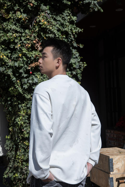 51251199破损长袖T恤 商品图3