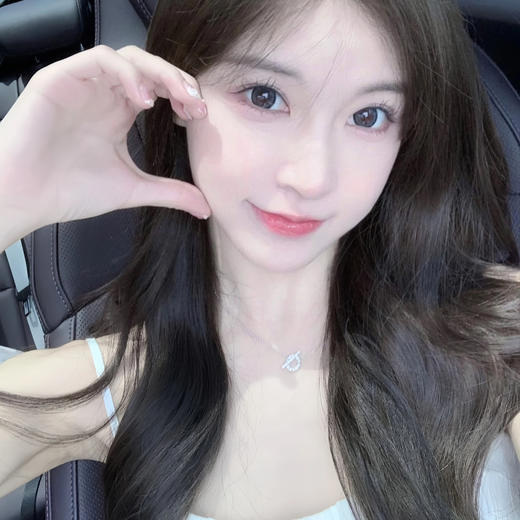 𝐇𝐞𝐫𝐦𝐞𝐬新款Finesse白金色镶钻Q项链 商品图3