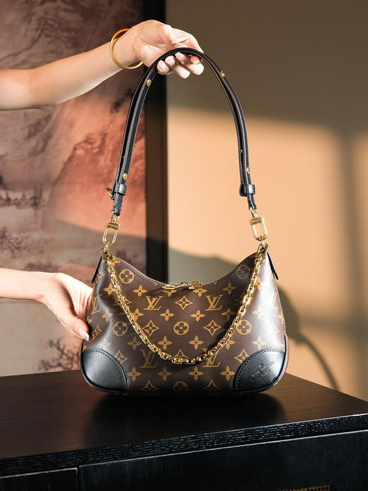 𝐁𝐎𝐔𝐋𝐎𝐆𝐍𝐄芯片菱形跳动牛角包 商品图0