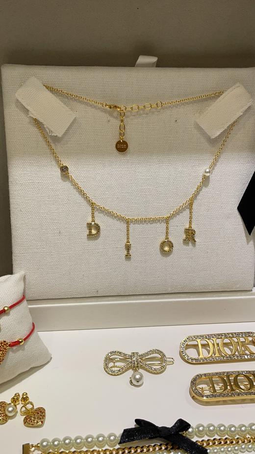 D家 新款金色满钻字母吊坠流苏项链 商品图1