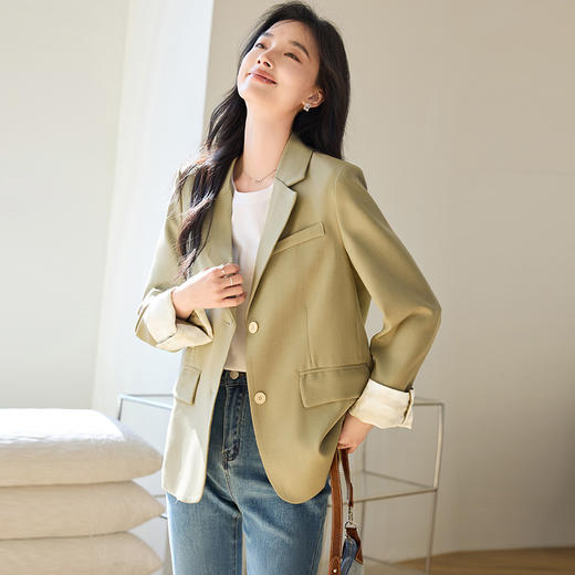 VICTORIA&VERA女装春季“酷飒美学”新中式国风通勤简约拼接盘扣腰西服 商品图2