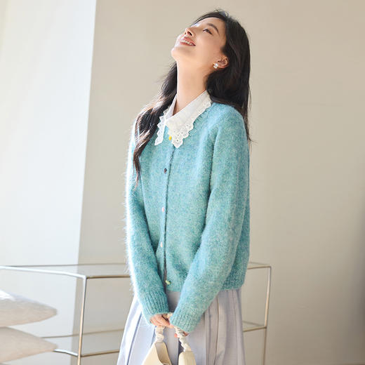 VICTORIA&VERA女装春季“透杯倩影”韩系慵懒感小众爱心扣圆领针织外套 商品图5