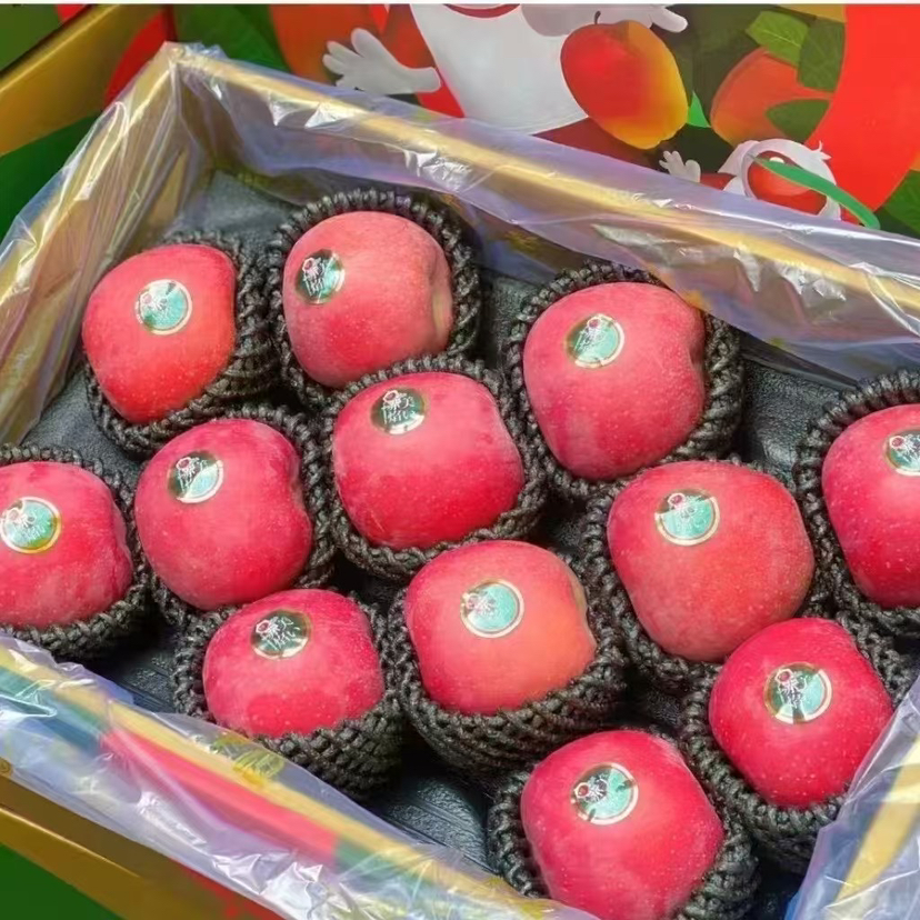 赤焰富士🎁苹果🍎，脆甜爽口，好吃不贵的礼盒装拉丝富士🇨🇳 苹果🍎 ，脆甜脆甜🍎 🍎 🍎