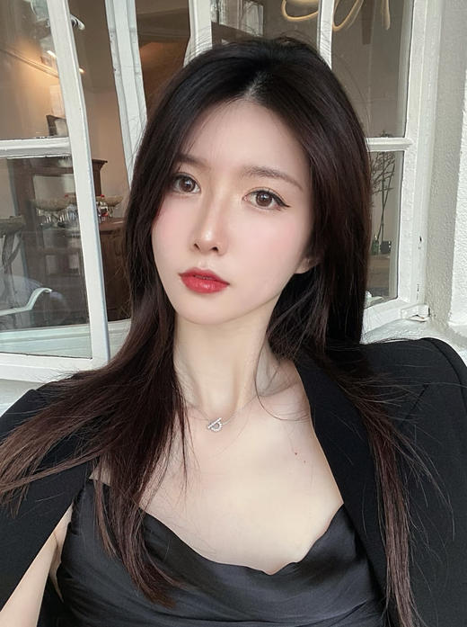 𝐇𝐞𝐫𝐦𝐞𝐬新款Finesse白金色镶钻Q项链 商品图7