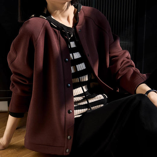 【高货ayts】全新升级【铂金会员293/天猫399/差价106】(44256) 洛诗琳2025春季新品休闲百搭宽松长袖无领上衣质感女装 商品图1