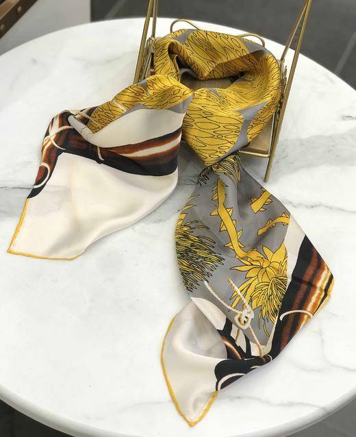 优品堂『芳菲国色』90×90缎面桑蚕丝方巾 商品图7